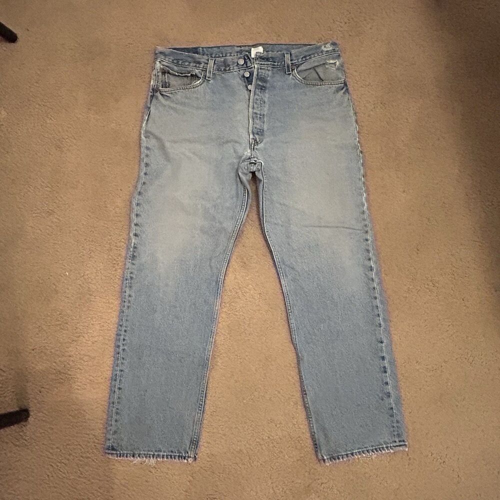 VTG Distressed Levis 501 Jeans Mens 38x32 Blue MediumWash Straight Leg ButtonFly